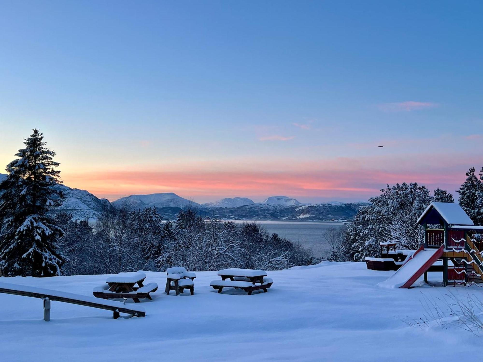 Wake Up To A Beautiful View And Smell Of The Sea Apartment Kristiansund Bagian luar foto